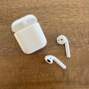 Apple AirPods